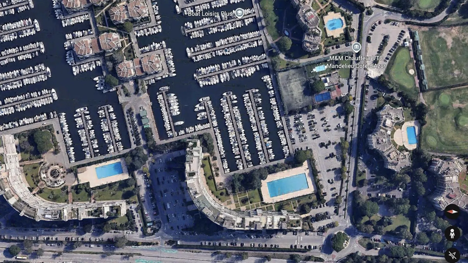 Cannes Marina Residence Le Surcouf - Studio De 28M2 Au 10Eme Etage Avec Piscine, Terrasse, Parking, Vue Montagne Et Port : Mandelieu-La Napoule Francie